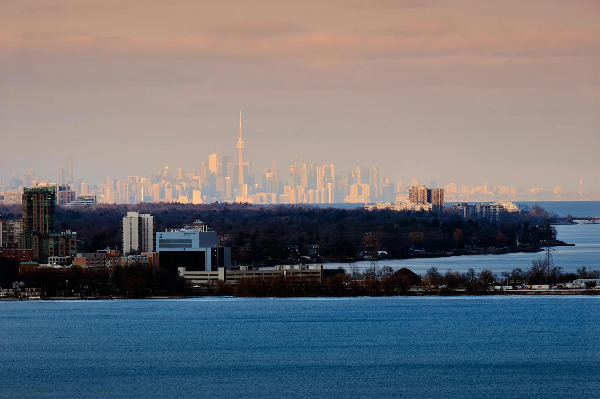 Apartments and homes for rent in Hamilton, Ontario