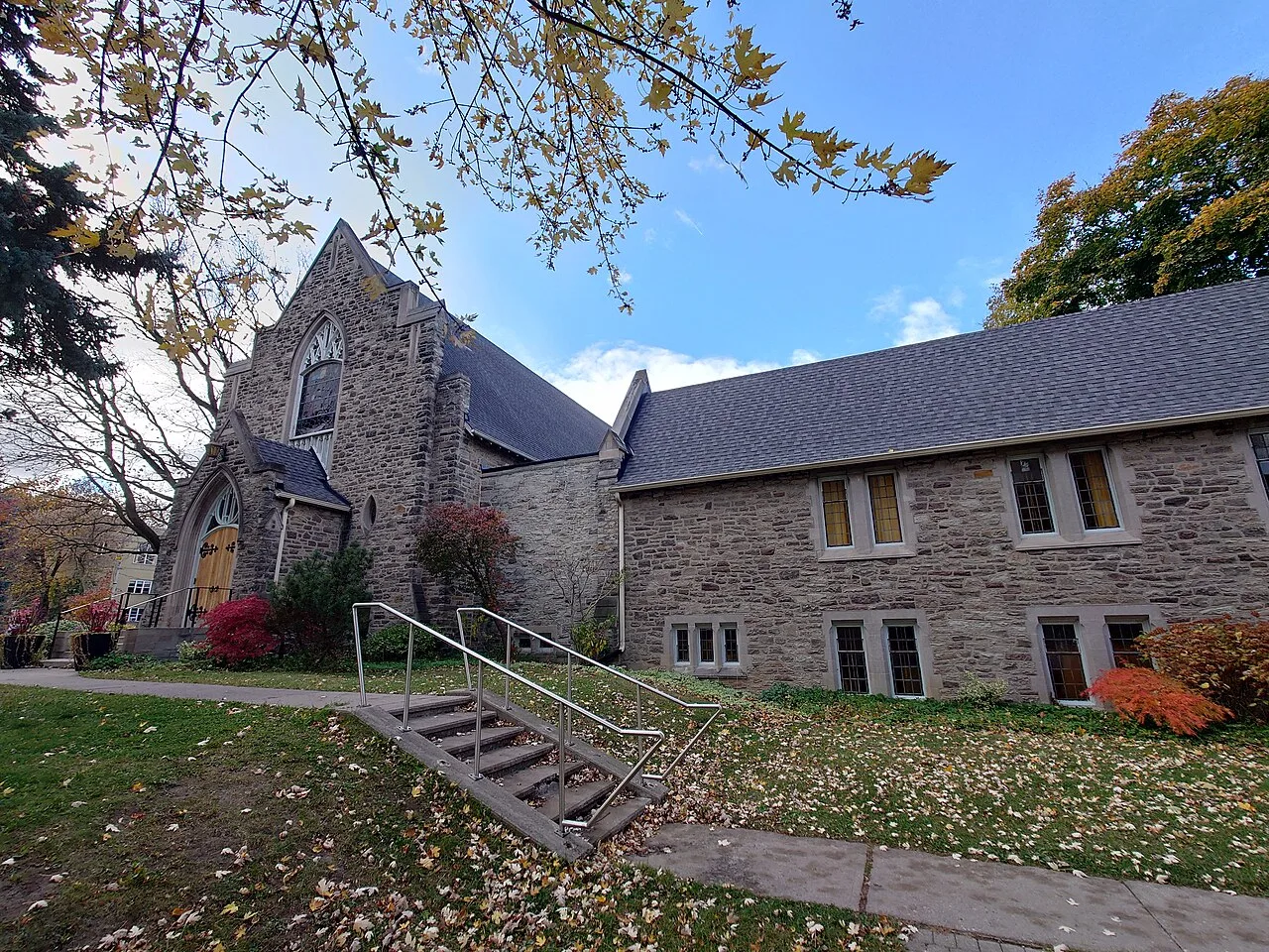 Houses for rent in Leaside